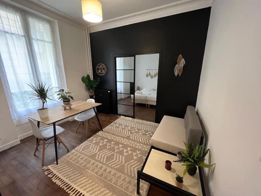 Appartement Magnifique Paris 18 Exterior photo